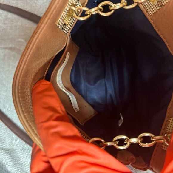 Pilcro and the Letterpress Pebble Leather Tan Crossbody bag - Picture 11 of 16